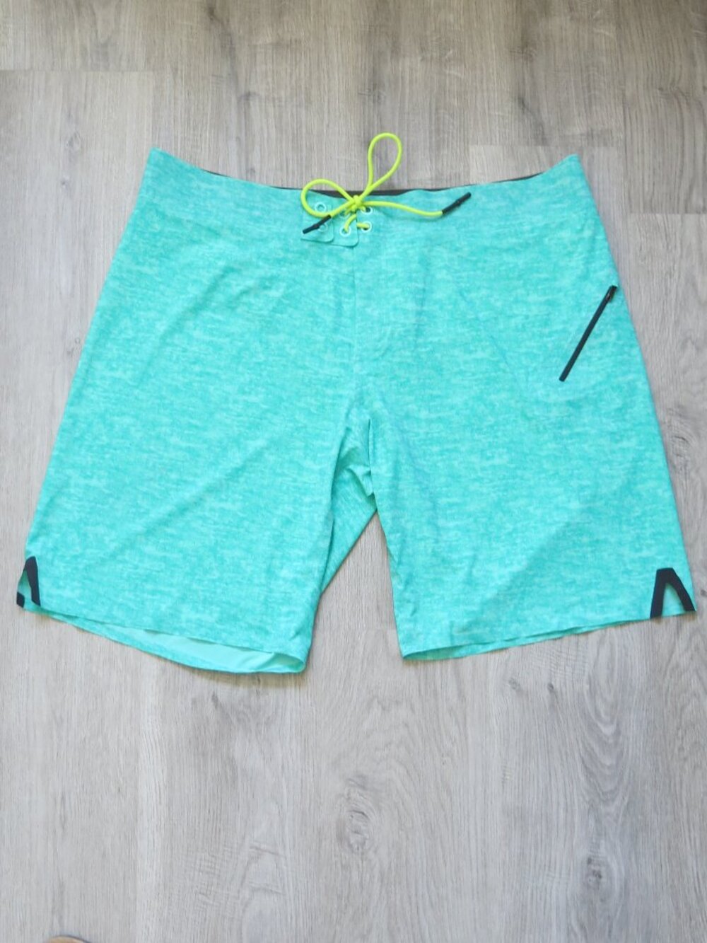 Lululemon Athletica Swim Trunk Board Short - Size 40